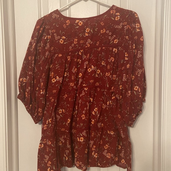 Old Navy Flowy Top - Picture 2 of 6